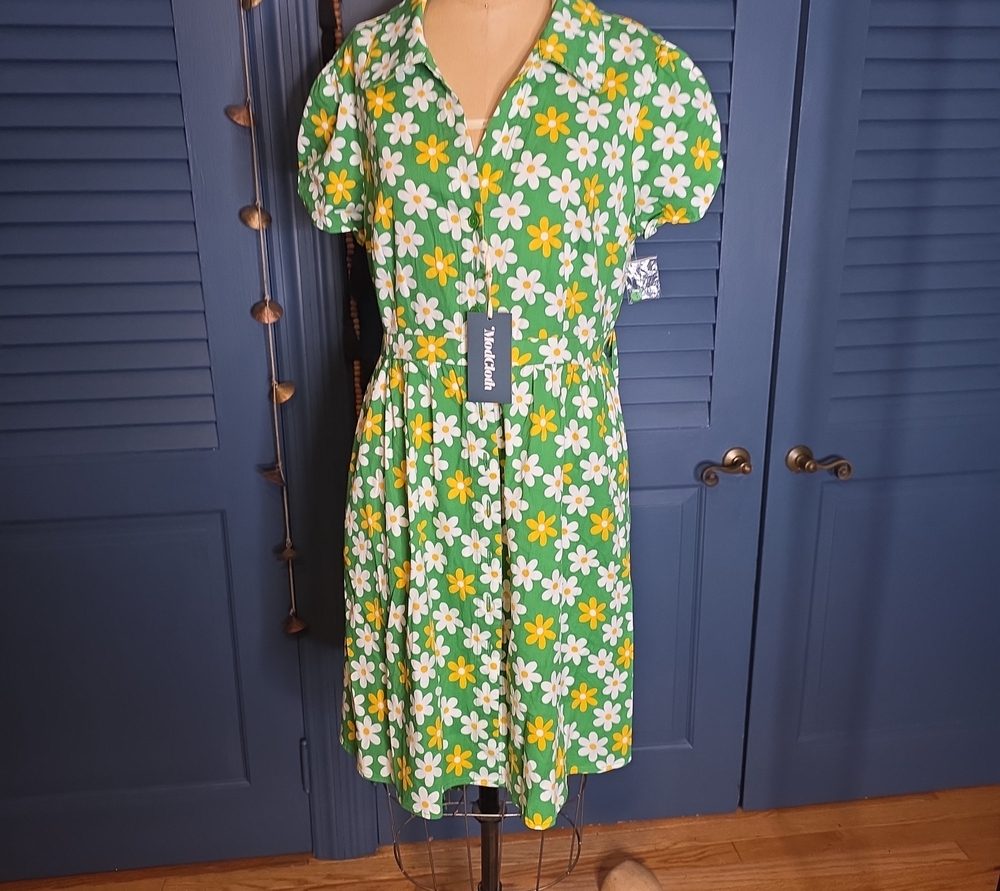 Modcloth Green Floral Daisy Midi Dress
